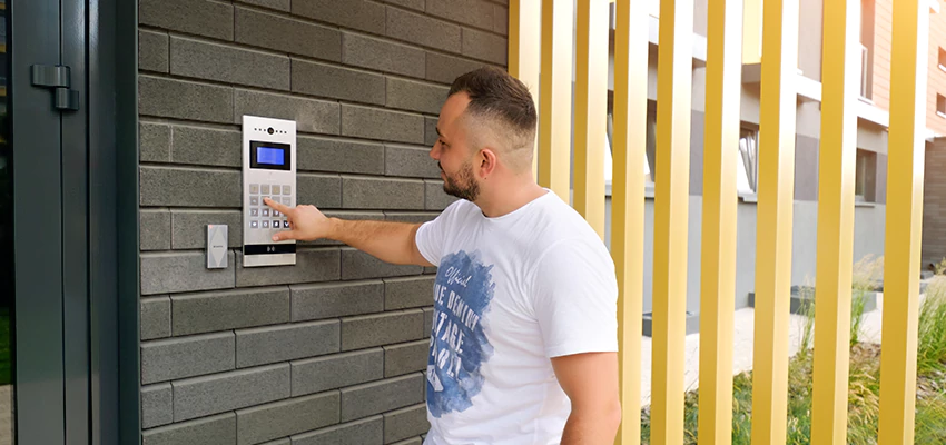 Locksmith Company For Smart Lock System Installation in Los Angeles, California